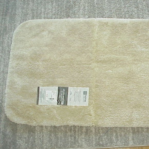 jcpenney Bath Jcpenney Home Ultimate Elegance Bath Rug 2x34 Poshmark
